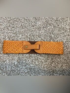 Braided Elastic Waist Belt in Cognac Tan